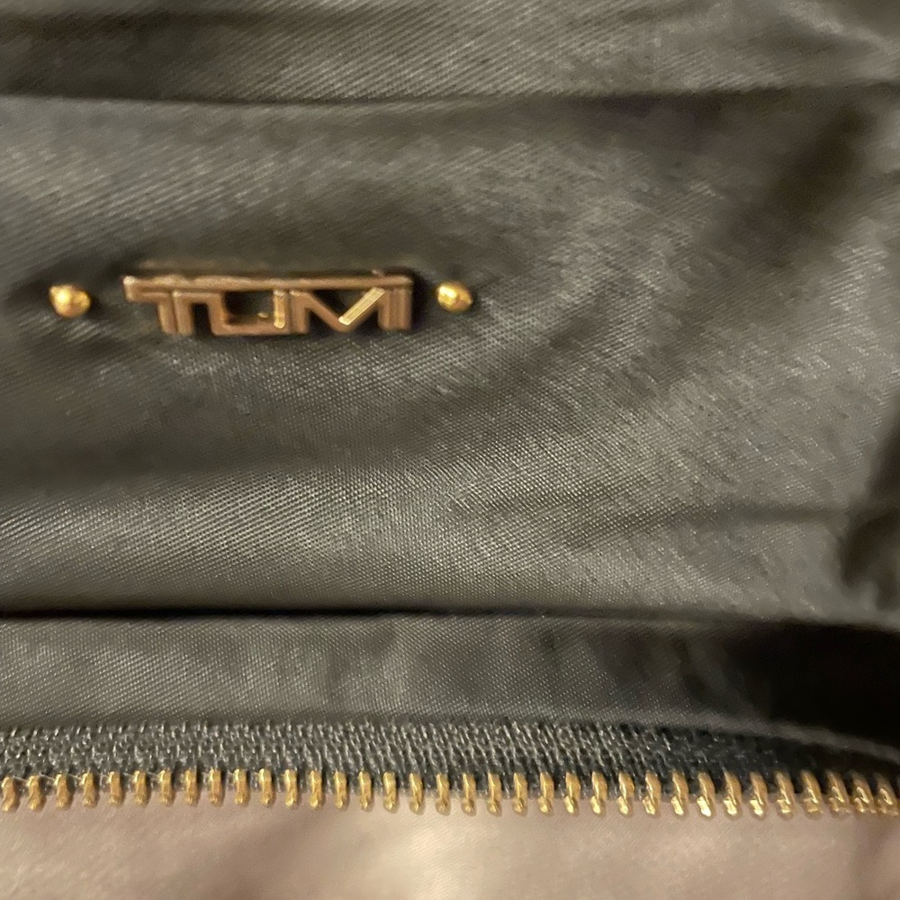 Tumi Cross Body Bag - Picture 6 of 16